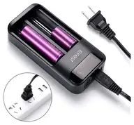 Efest Lush Q2 charger package contents